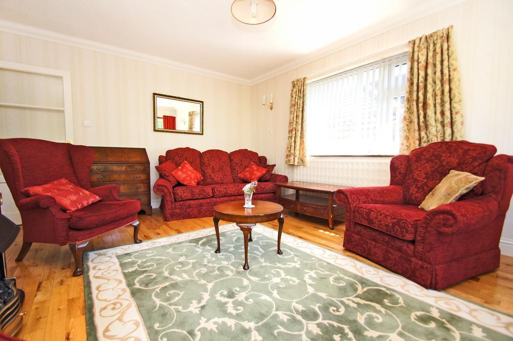 Dean Court Garden - Parking - By Brighton Holiday Lets エクステリア 写真
